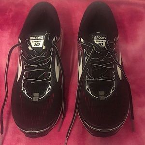 Brooks Ghost 10